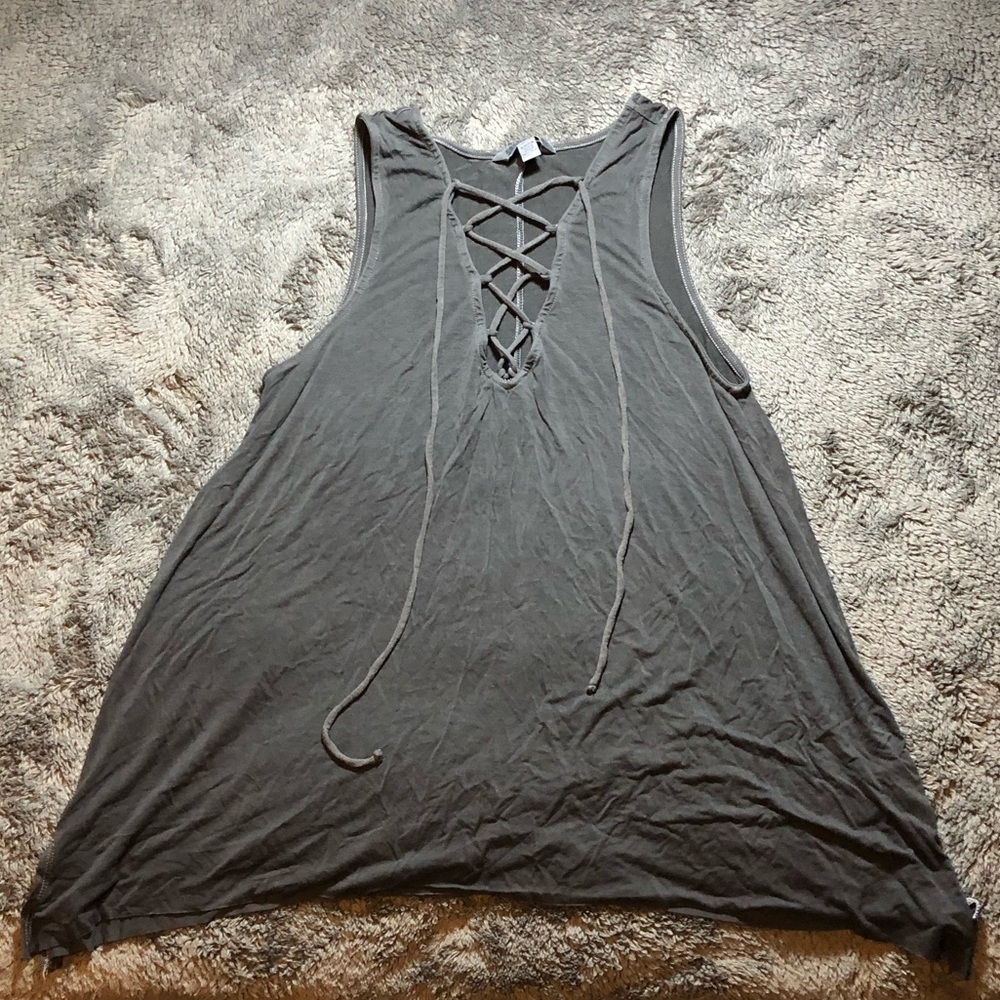 Gray tank top